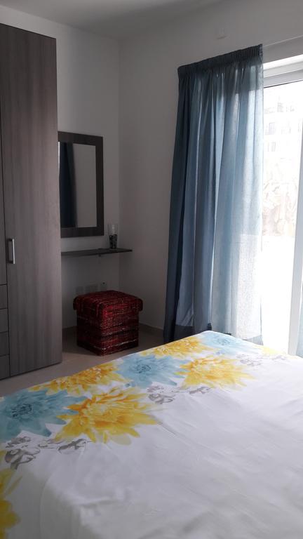 Blue Skies Apartment Marsaskala Exterior foto